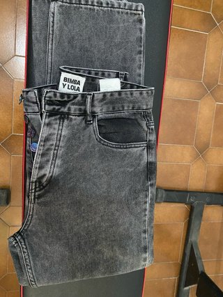 Vaqueros Bimba y Lola Talla 40 Tiro Alto Gris