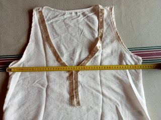 Blusa de verano con lentejuelas