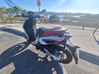 Aprilia SR 125 Motard Scooter