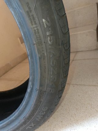 Neumático lavingator 215 45 zr18