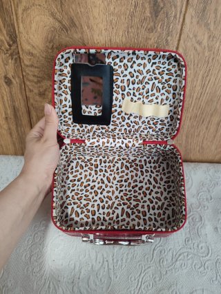 Oferta❤️Bolso de maquillaje rojo cocodrilo