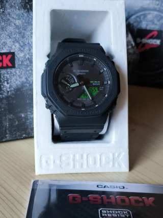 Reloj G-SHOCK GA-B2100 Negro y Verde