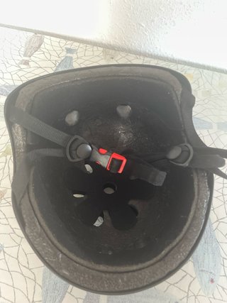 Casco de bicicleta negro