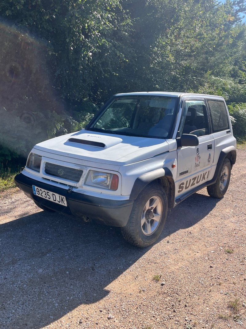 Suzuki Vitara 1.9 - foto 1