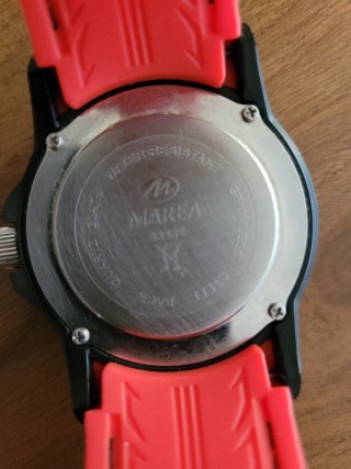 Reloj Marea Negro y Rojo