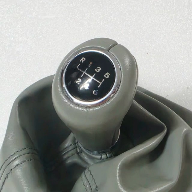 Pomo Mercedes C W203 CLK W209 Gris