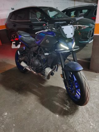 Yamaha MT-07 Naked Azul/Negra