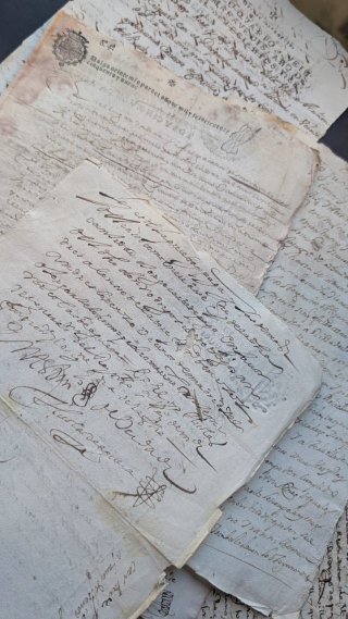 Lote de 7 documentos manuscritos S.XVI-S.XVII