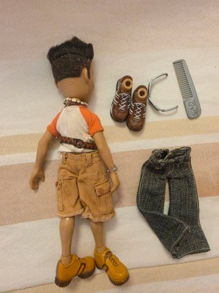 Eitan Bratz Boy con accesorios
