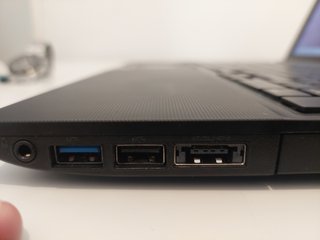 Portátil Toshiba Tecra 950-R185 Negro