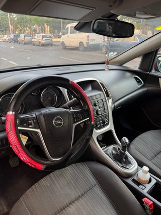 Opel Astra 2010