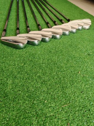 Conjunto de Ferros Mizuno MP5