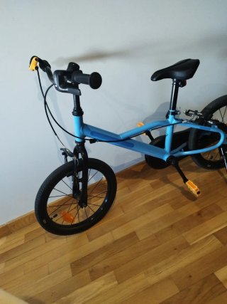Bicicleta infantil azul