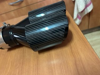 Cola de escape doble carbono