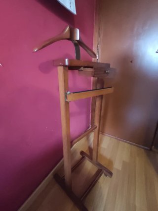 Galán de noche clásico con cajón