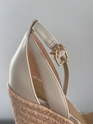 Sandalias Cuña Michael Kors Originales Beige