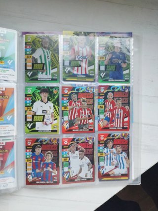 Álbum Adrenalyn 23/24 + 300 cartas