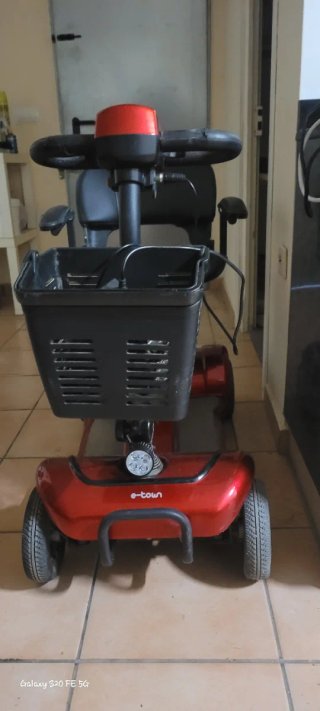 Scooter de movilidad para discapacitados