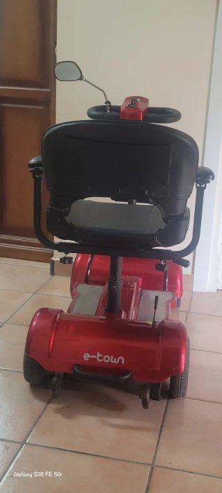 Scooter de movilidad para discapacitados
