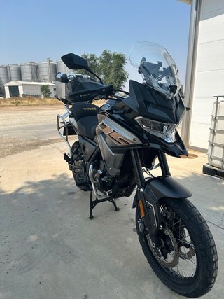 VOGE 650 DSX Negra/Plata Adventure