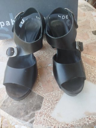 Sandalias Pablo Ochoa Negras Hebillas