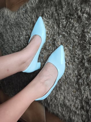 Zapatos de tacón blancos