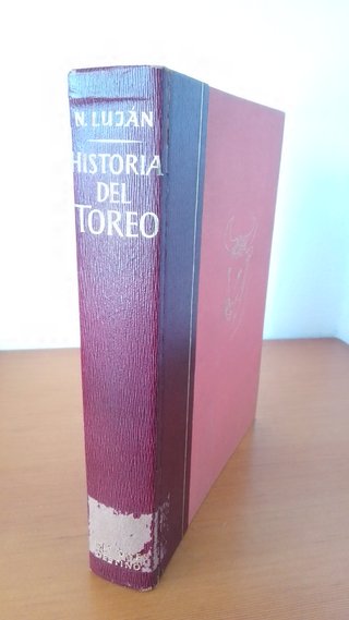"Historia del toreo", Néstor Luján