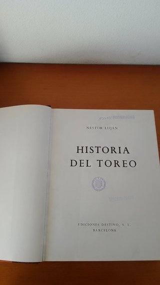 "Historia del toreo", Néstor Luján