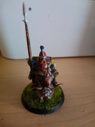 Figuras resina enanos y troll pintados