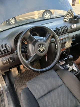 SEAT Leon 2000