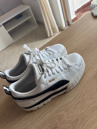 Zapatillas Puma Mujer Blancas y Negras