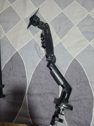 Invision Soporte Monitor Brazo Pantallas 19-32