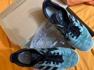 Adidas Gazelle Verde/Negro Talla 42 2/3
