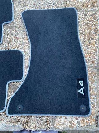 4 Alfombrillas Audi A4
