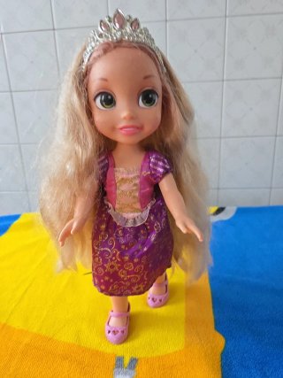 Muñeca Princesa Disney Toddler Rapunzel