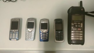 Lote de telefonos antiguos Sony Ericsson, Nokia