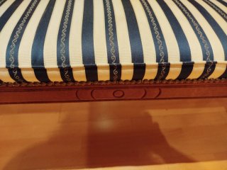 Banco pie de cama rayas azul y marrón
