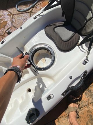 Piragua de pesca blanca