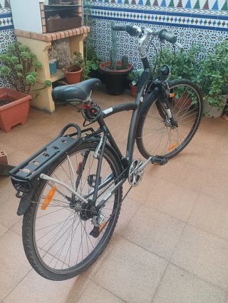 Bicicleta Paseo Btwin Negra