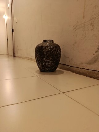 Jarrón Cerámica Diseño Envejecido, alto 24 cm.