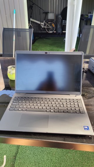 DELL LATITUDE 3550 Gris