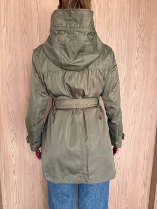 Gabardina impermeable Burberry verde