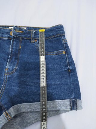Shorts vaqueros Bershka