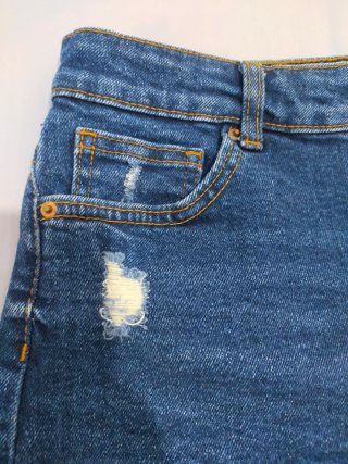 Shorts vaqueros Bershka