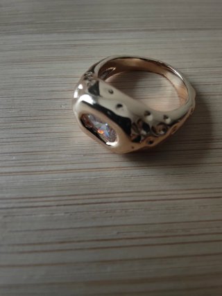 Anillo statement