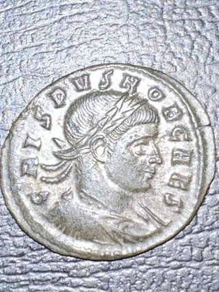 Follis Crispo Cesar con restos Plateado Original