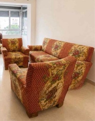 URGE por venta /Sofá 3 plazas y REGALO--2 butacass
