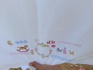 2 lençóis e uma fronha criança