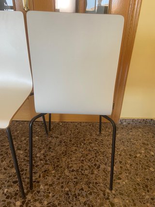 Juego de 2 sillas blancas modernas