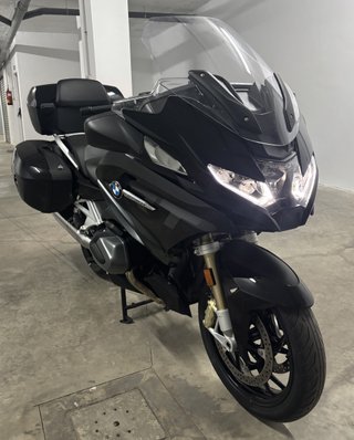 BMW R 1250 RT Negra - 2 años